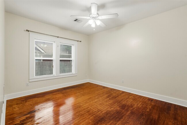 Building Photo - 4616 Clay St