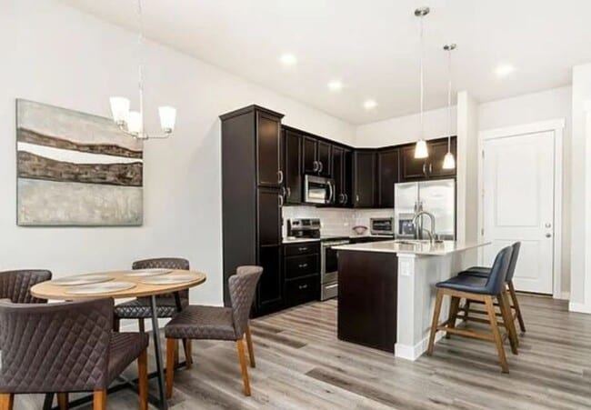 Building Photo - Elegant Townhome in Loveland