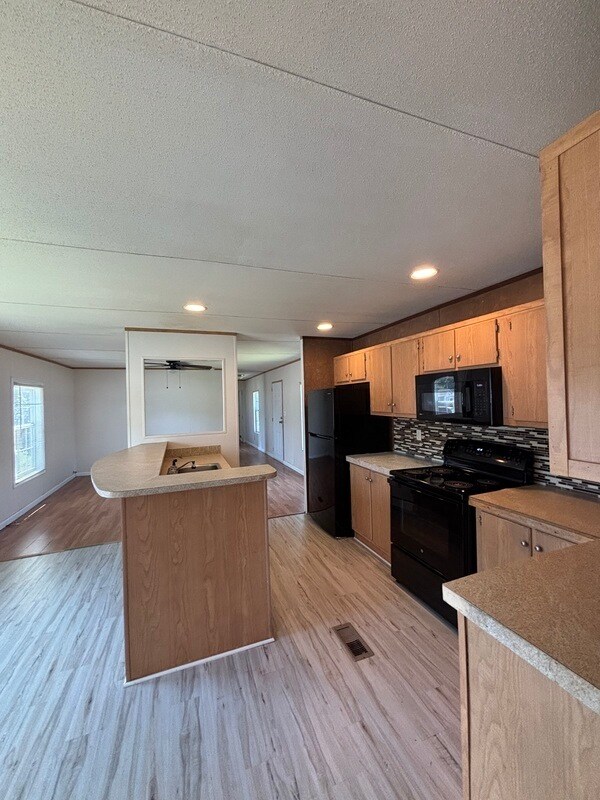Building Photo - 10111 Piney Creek Ct