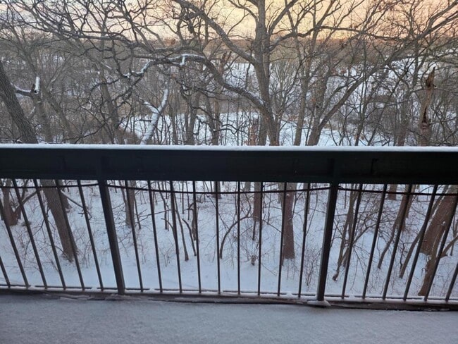 Building Photo - 1840 Huntington Blvd