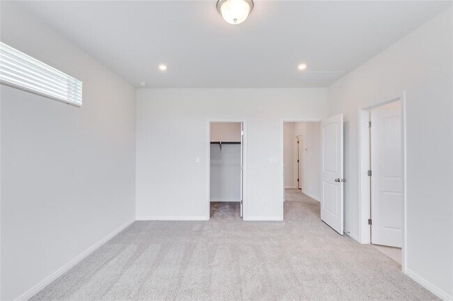 Building Photo - 20504 Haygrazer Wy