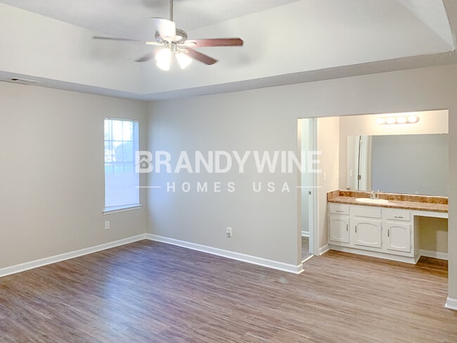 Building Photo - 2525 Hallie Mill Rd