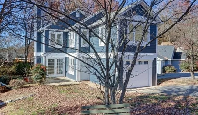 Building Photo - Cute 2-story home 2 bedroom 2 1/2 bath with a 1 car garage off Pisgah Church road NW Greensboro
