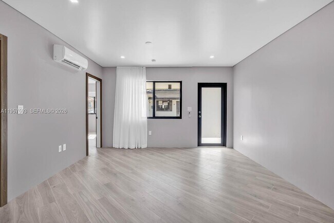 Building Photo - 8931 NE 2nd Ave