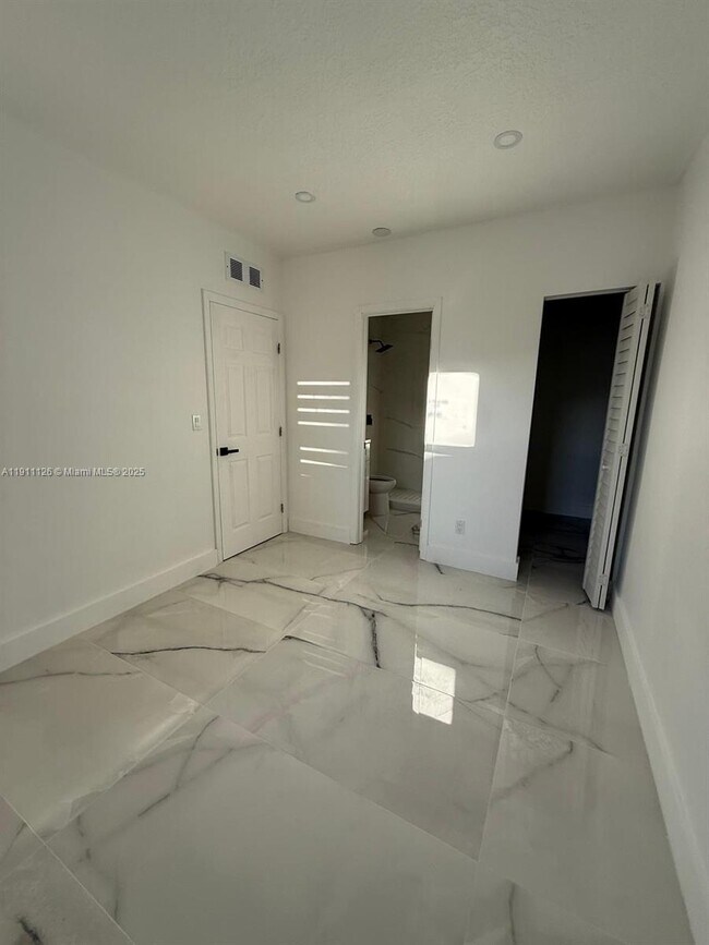 Building Photo - 14848 SW 180th St