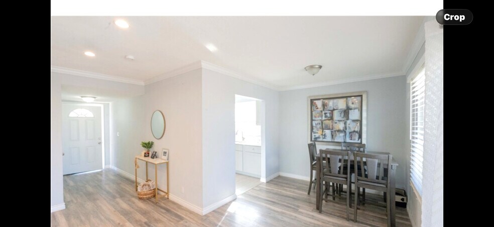Building Photo - 45463 Foxton Ave