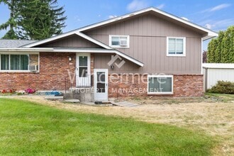 Building Photo - Freshly Updated 2 Bed 1 Bath Spokane Valle...