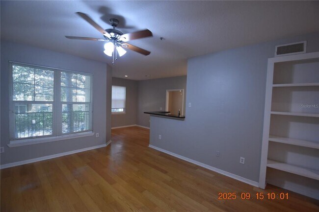 Building Photo - 1810 E Palm Ave