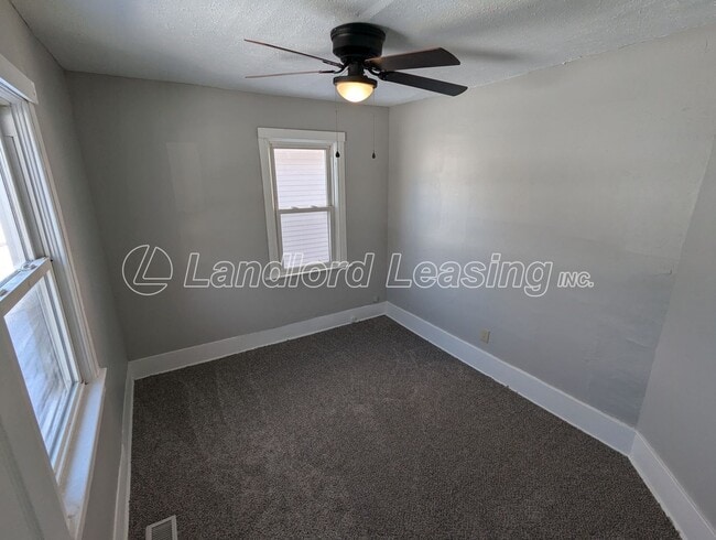 Building Photo - $595 Security Deposit Special!