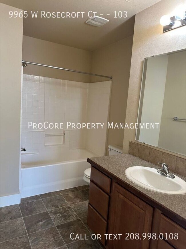 Building Photo - 9825 W Rosecroft Ct