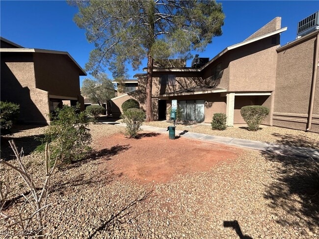 Building Photo - 1616 Marathon Dr