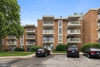 Building Photo - 2605 Huntington Ave