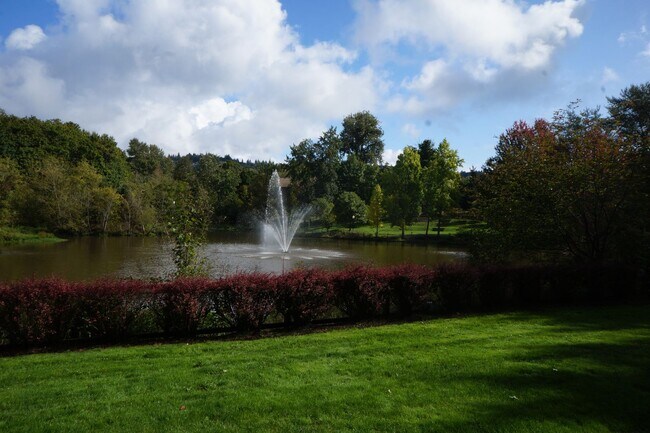Building Photo - NW Portland Forest Heights Beauty. Flat backyard!