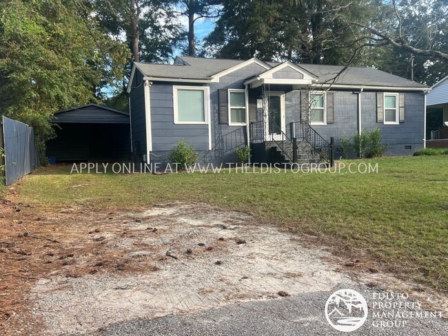 Building Photo - Renovated 3-Bedroom, 2-Bathroom Home with ...