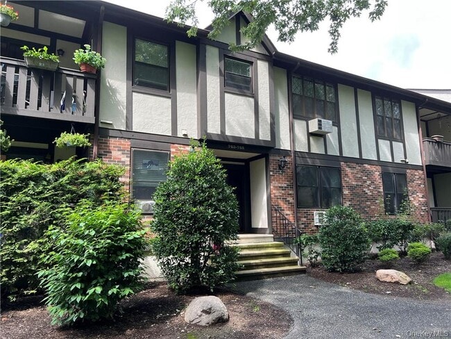 Building Photo - 768 Sierra Vista Ln
