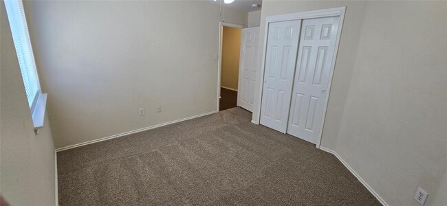 Building Photo - 911 Remington Dr