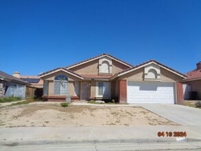 Building Photo - Nice Single Story Home Close to the Entrance of EAFB