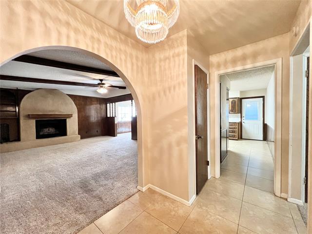 Building Photo - 2804 Canyon Dr