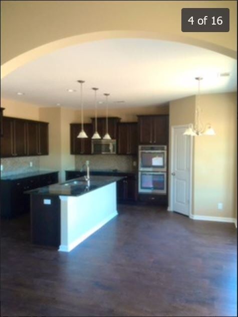 Building Photo - 643 Red Oak Ln