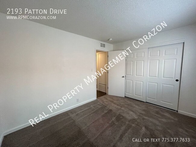 Building Photo - Newly Renovated downstairs 2 Bedroom 1 Bat...