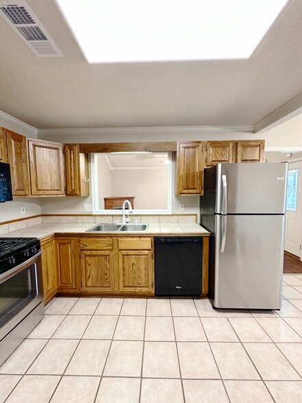 Building Photo - 405 Goodhope Rd