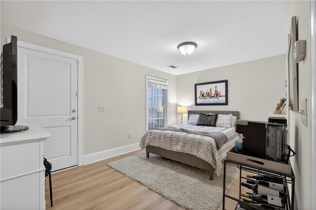 Building Photo - 428 Bill Kennedy Wy SE