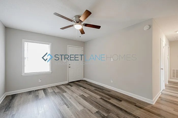 Building Photo - 509 26th St