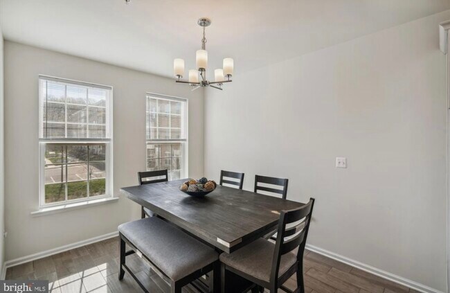 Building Photo - 9611 Weshire Dr