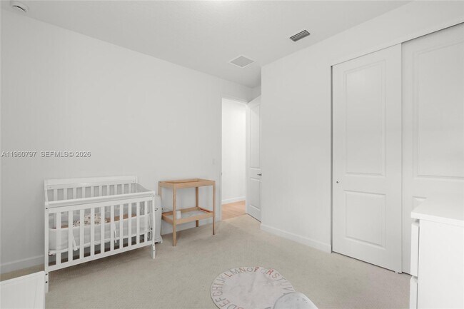 Building Photo - 13461 SW Bally Dr