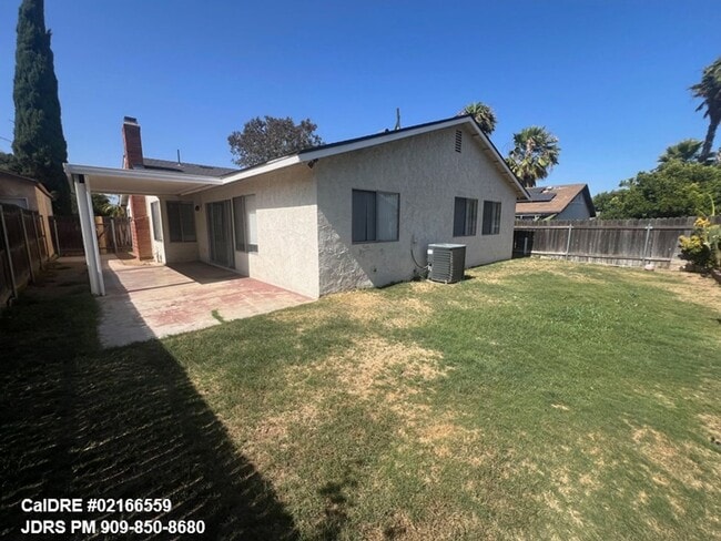 Building Photo - Riverside 4 Bedroom Home