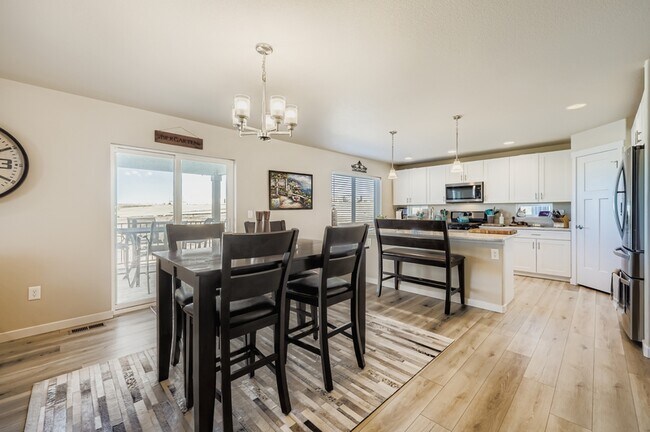 Building Photo - 6867 Passing Sky Dr