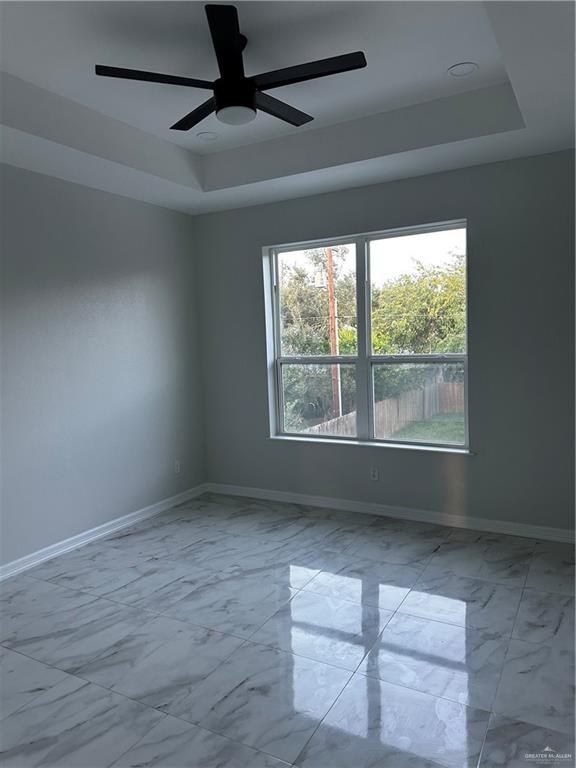 Building Photo - 13 N Crown Ln