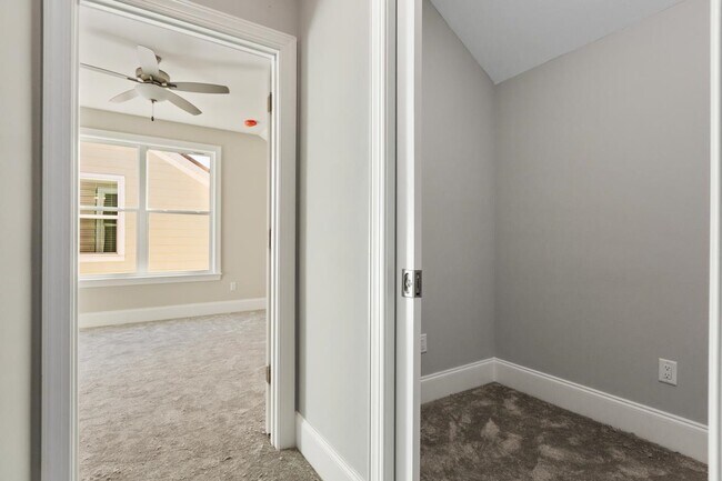 Building Photo - 1575 Cherry Blossom Cir