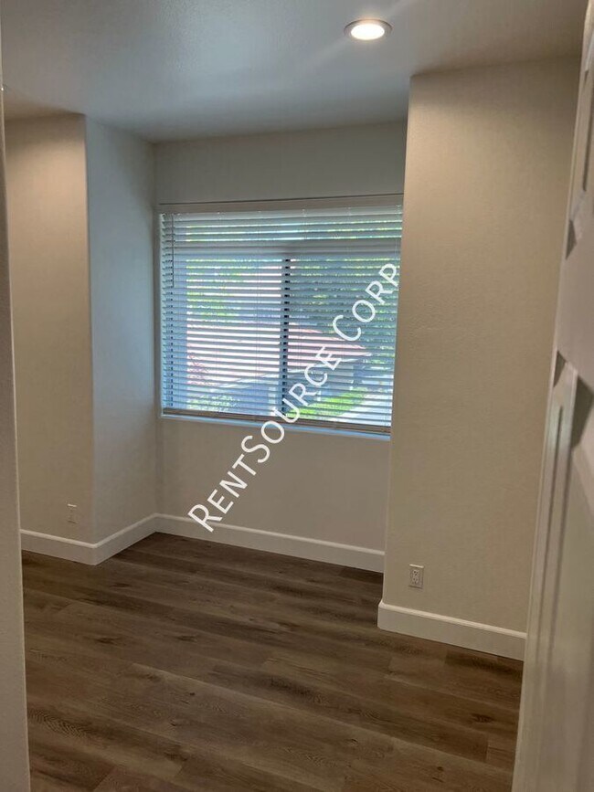 Building Photo - 25939 Stafford Canyon Rd