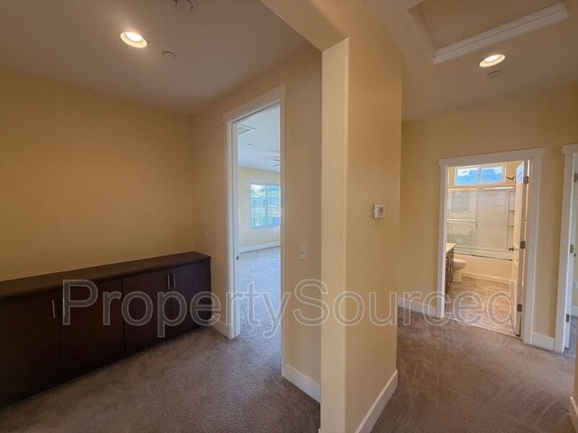 Building Photo - 18517 Admiral Way