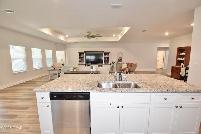 Building Photo - 4858 Sweetspire Dr