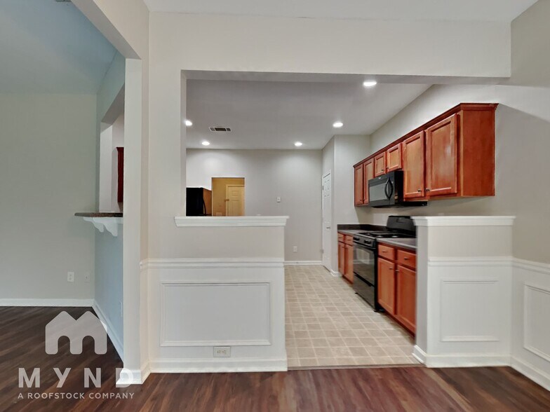Building Photo - 5825 Sterling Ct