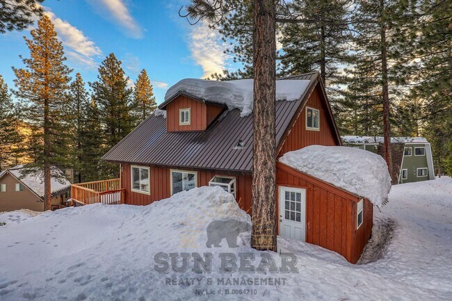 Building Photo - Bright Home in Incline! - Reduced Price!!