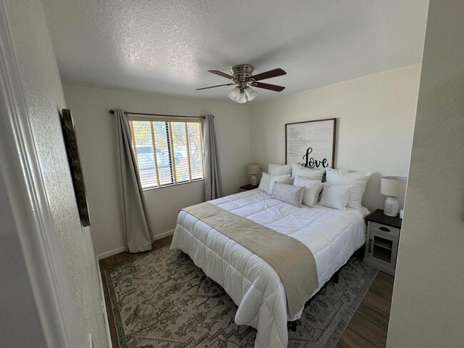 Building Photo - 2159 W Terrace Dr