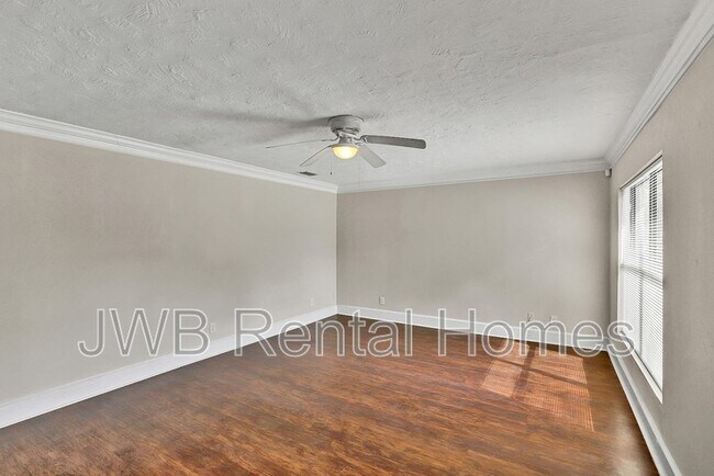 Building Photo - 10256 Briarcliff Rd E