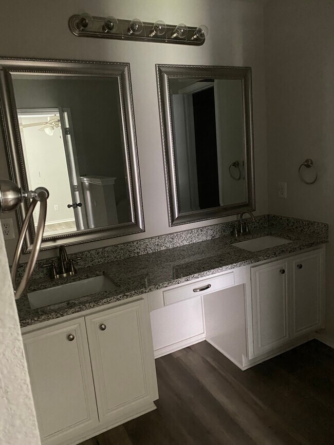 Building Photo - 510 Clairmont St