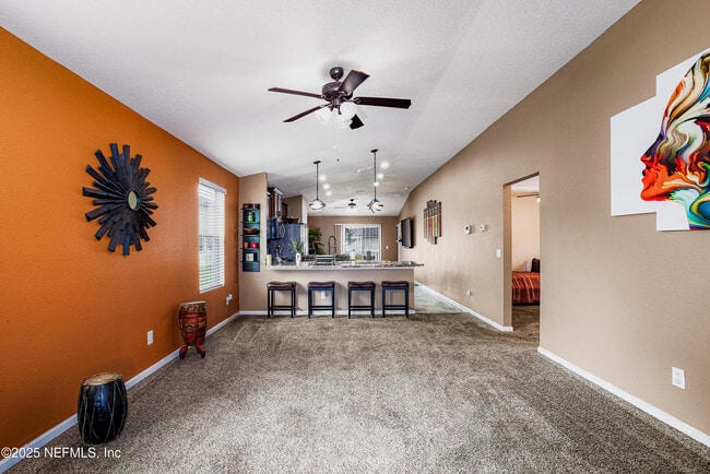 Building Photo - 8482 Julia Marie Cir