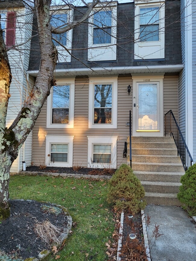 Building Photo - 14248 Savannah Dr