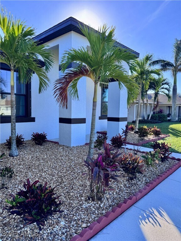 Primary Photo - 2322 SW 27th St