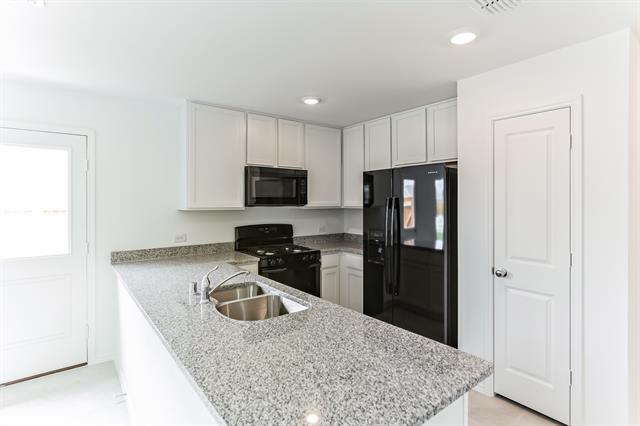 Building Photo - 9781 Skyhawk Ave