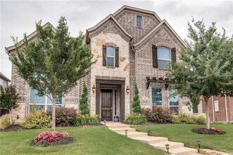 Building Photo - 1352 Bentgrass Dr