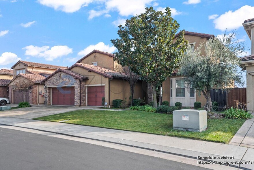 Building Photo - 3998 Chiavari Way
