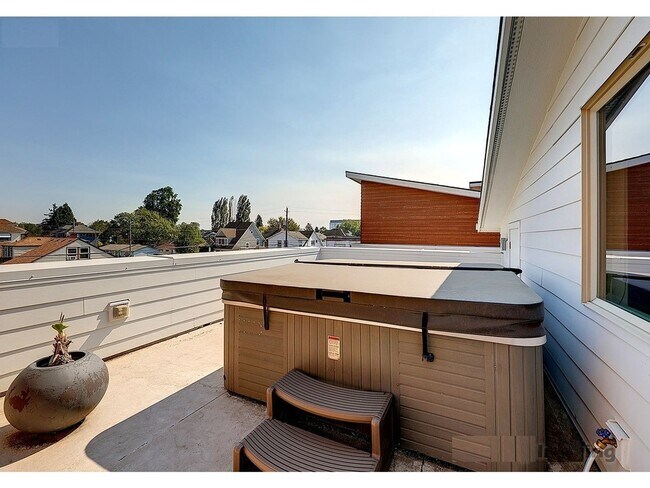 Building Photo - Boise Neighborhood New Construction 3-Story Home with All of the Amenities, Rooftop Patio, Fenced...