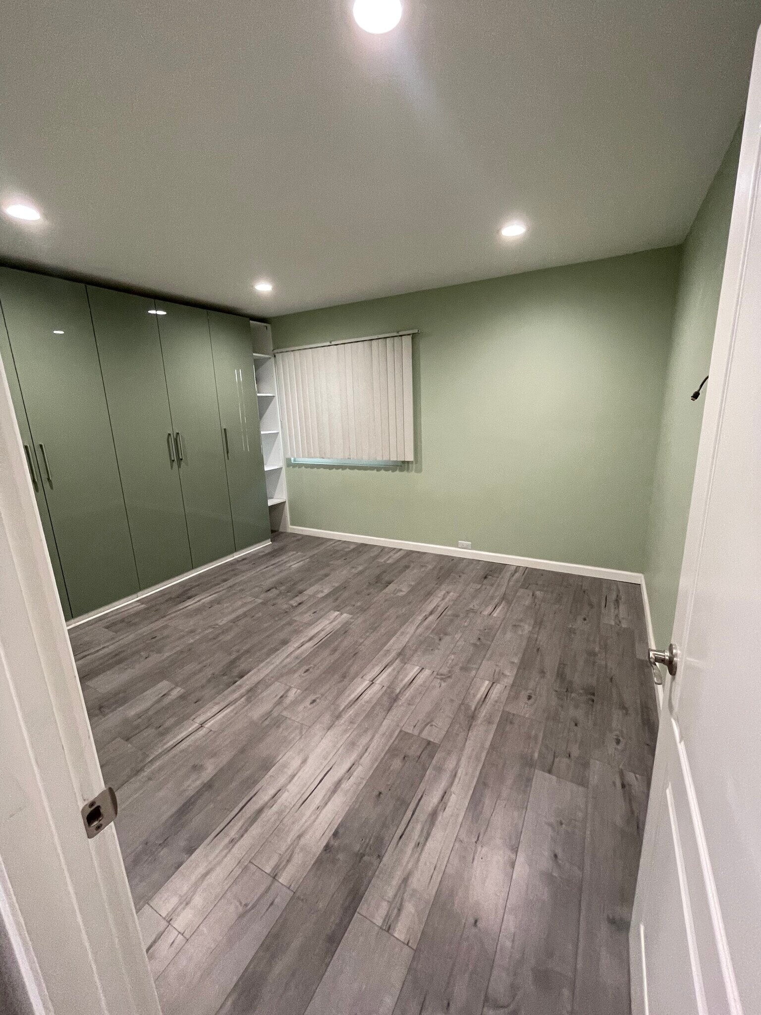 Building Photo - 8350 Burnet Ave