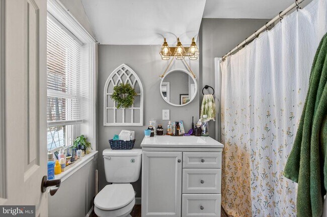 Building Photo - 1238 Logger Dr